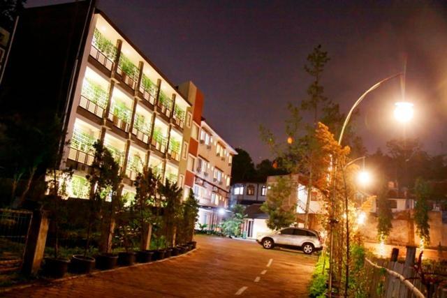 Hotel Lotus Bandung Exterior photo